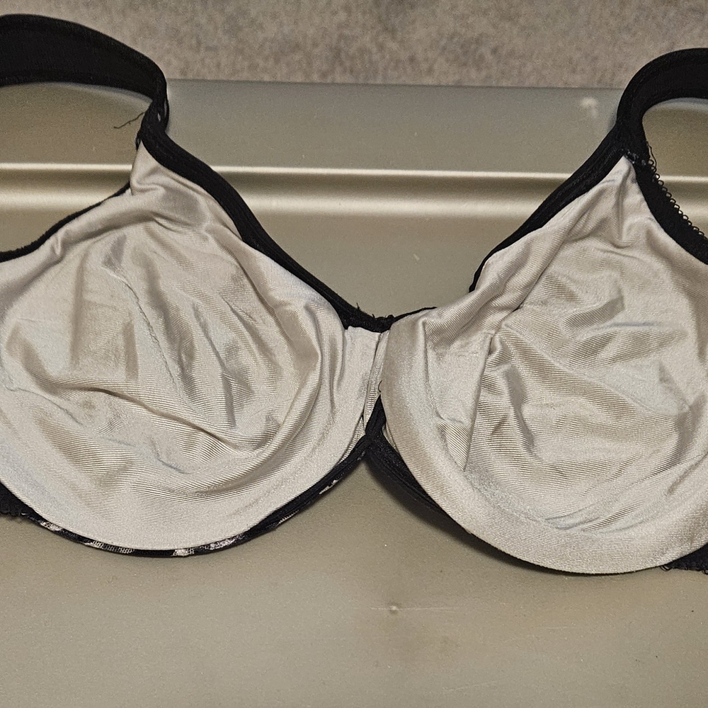 Wacoal Black And Gray Lingerie Set - image 6